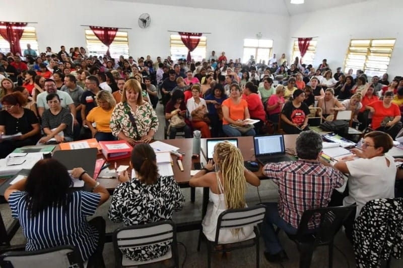 Más de 2.000 docentes obtienen cargos titulares en Chaco para 2025