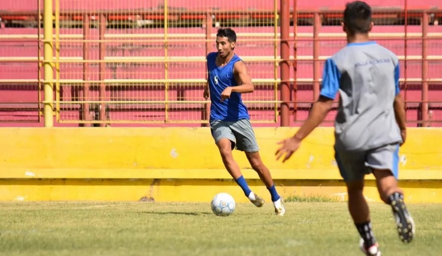 Semifinales del Regional Amateur: Resistencia Central y Villa Alvear buscan un lugar en la final