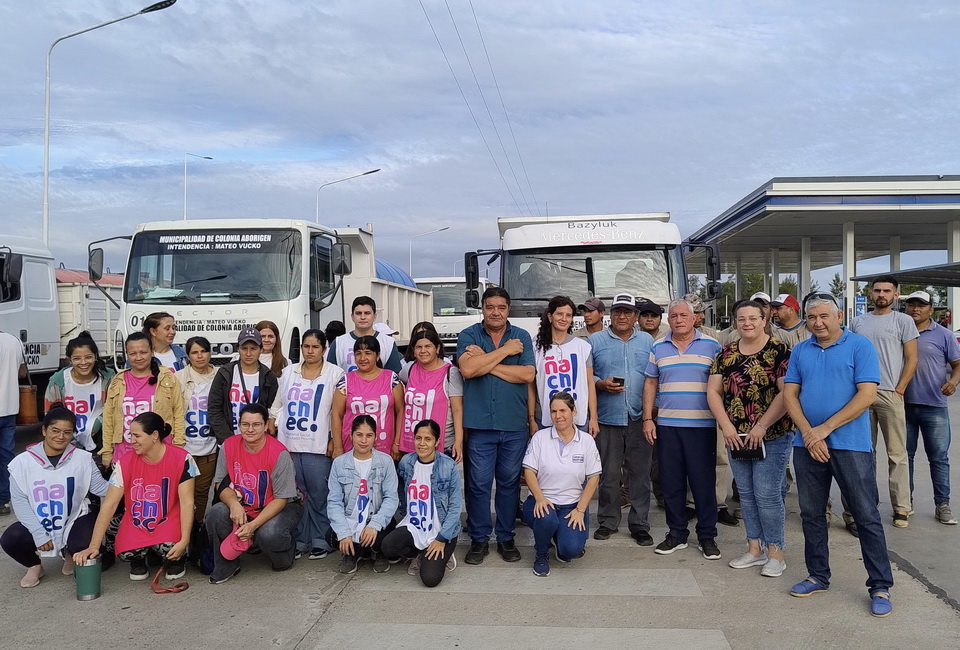 Operativo de asistencia y distribución de agua potable en barrios de Machagai