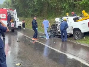 Trágica muerte de dos argentinos en Brasil: un hombre y una nena fallecieron en un choque frontal