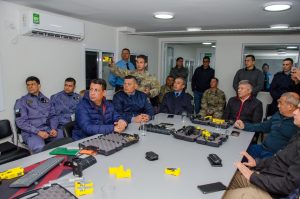 Presentaron las primeras Taser que usará la Policía del Chaco