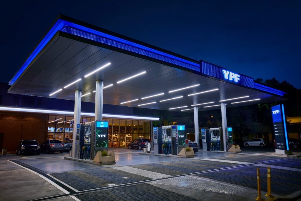 Confirmado: suba del 2% en combustibles desde el 1 de abril