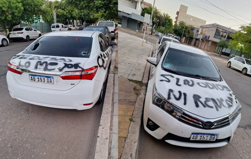 Auto destrozado por celos