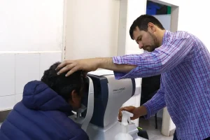 Chaco realiza pesquisas para operar gratis a pacientes con cataratas
