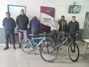 Tres procedimientos policiales dejaron bienes recuperados y un detenido en Resistencia