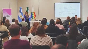 Educación reunió a 30 escuelas secundarias para trabajar innovación e IA