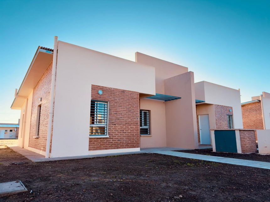 Viviendas reactivadas en Santa Rita: entrega encabezada por Zdero