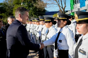 Cadetes policiales y alumnos penitenciarios juraron fidelidad a la Bandera