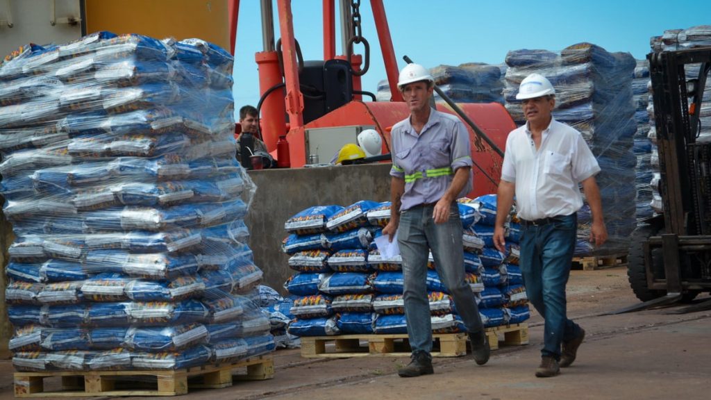 Chaco retoma exportación de carbón vegetal desde el Puerto de Barranqueras