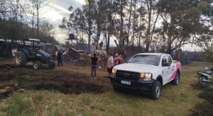 Fuego arrasa con una vivienda y deja a una familia sin nada en Puerto Tirol