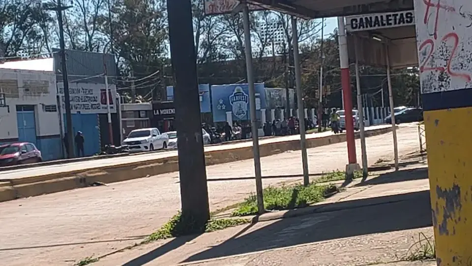 La Policía dispersó incidentes entre hinchas de Sarmiento y For Ever