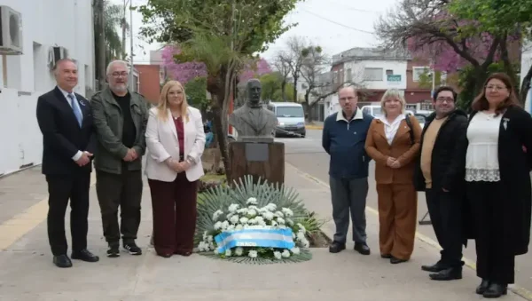 Autoridades chaqueñas homenajearon a San Martín en Resistencia
