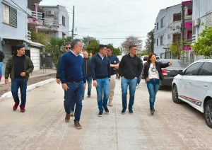Trabajos de pavimentación y desagües en el barrio Nueva Resistencia