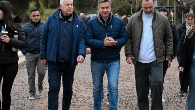 Puerto Tirol suma ripio, cordón cuneta e iluminación en ocho cuadras