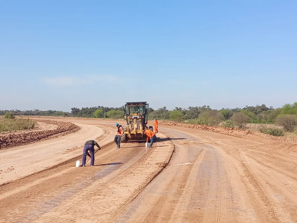 La Ruta 9 suma trabajos de pavimento y drenaje en El Impenetrable