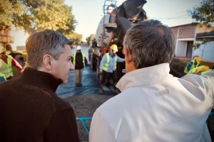 Continúan las obras de pavimento en barrios del norte de Resistencia