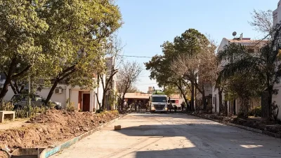 Resistencia: el pavimento llega a más calles de Villa El Tala y Virgen de Lourdes