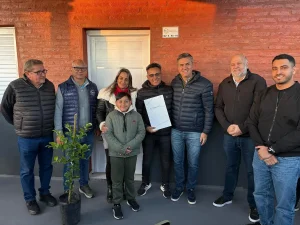 Familias de Coronel Du Graty recibieron las llaves de sus nuevos hogares
