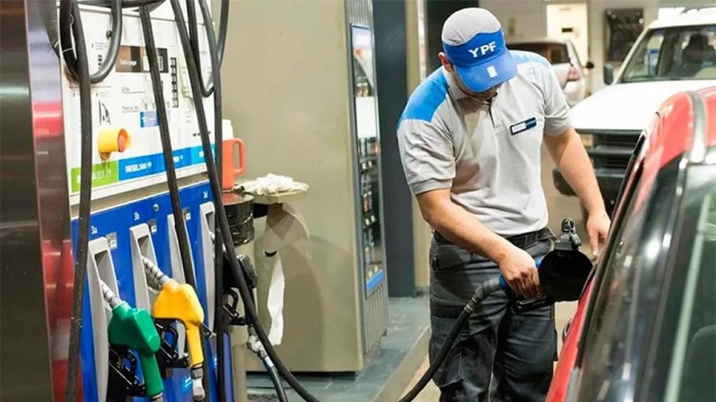 YPF aplicará una rebaja del 4% en nafta y gasoil