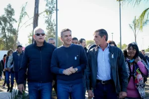 Zdero inauguró una renovada plaza central en Colonia Aborigen