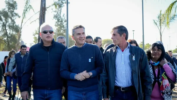 Zdero inauguró una renovada plaza central en Colonia Aborigen