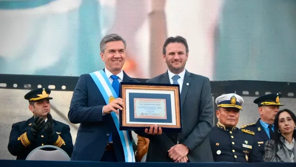 Fontana fue sede del acto central por el Día de la Independencia