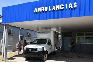 Zdero entregó una ambulancia de alta tecnología en Tres Isletas